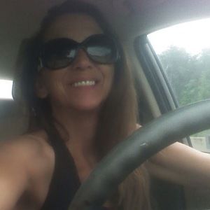 Meet your Posher, Connie